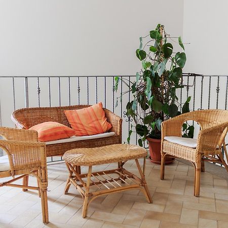 Sanpietroburgo 22 Lägenhet Olbia Exteriör bild